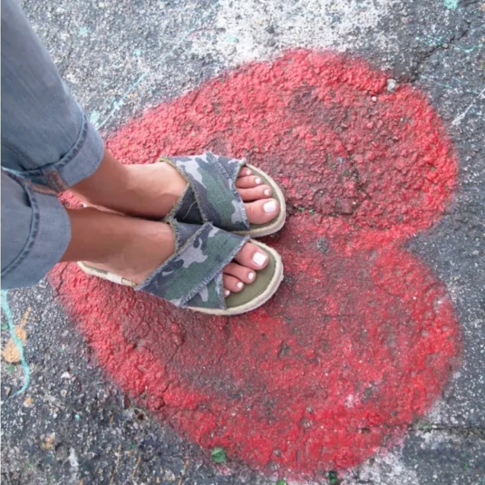 Kamala Camo Sandals
